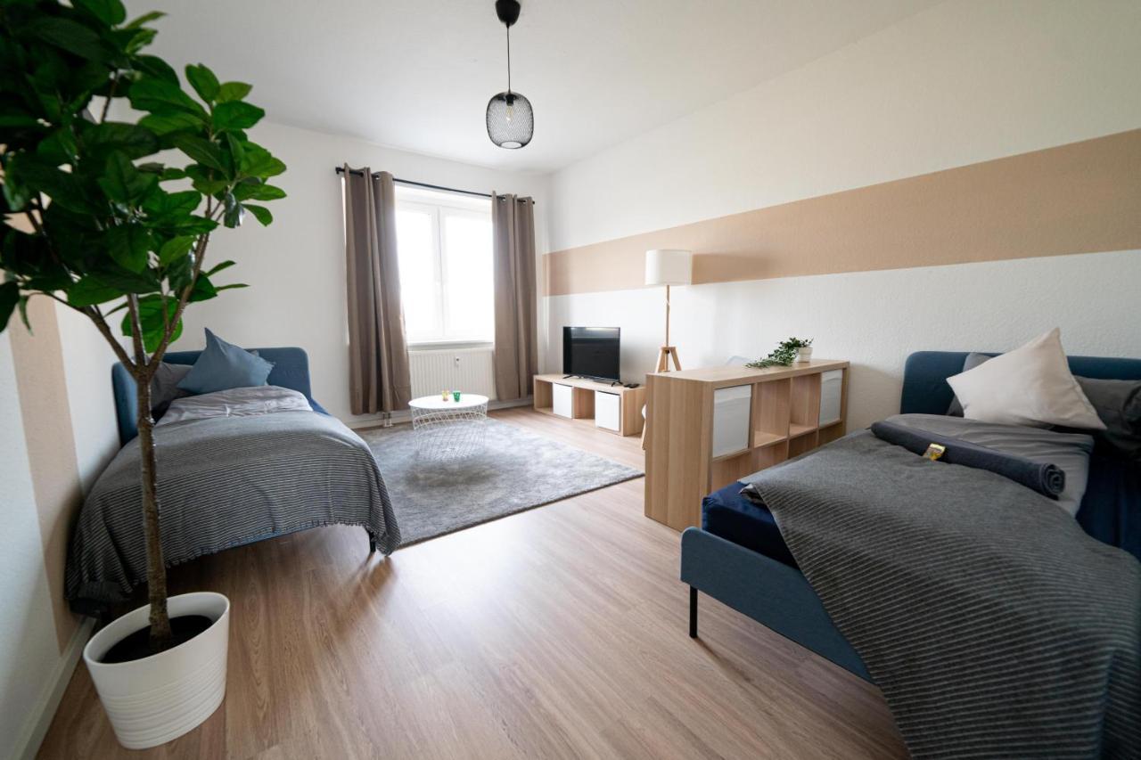 Fullhouse - Zwickau - R85 Apartments - Parking - 3 Beds - Nespresso Exterior photo